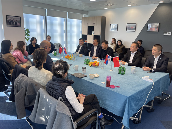 方總開(kāi)會(huì ).jpg